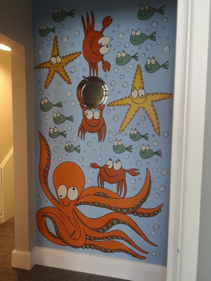 Apartment Crab Shack