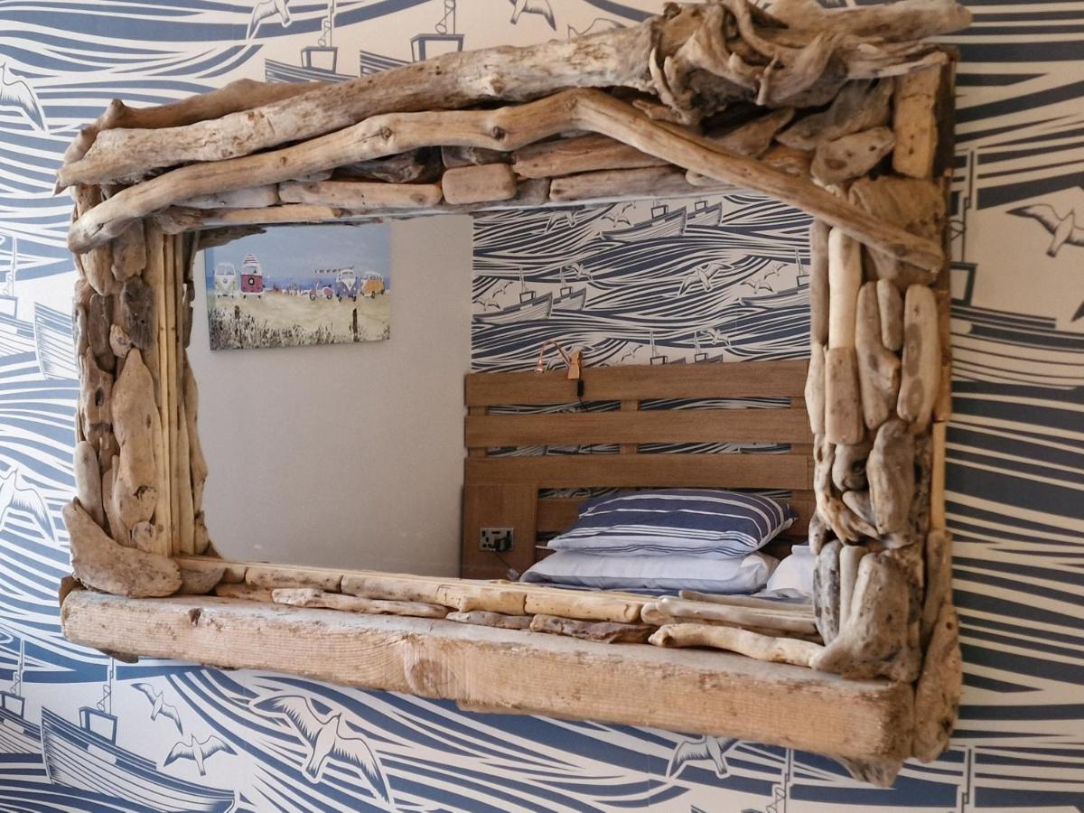 Apartment Crab Shack